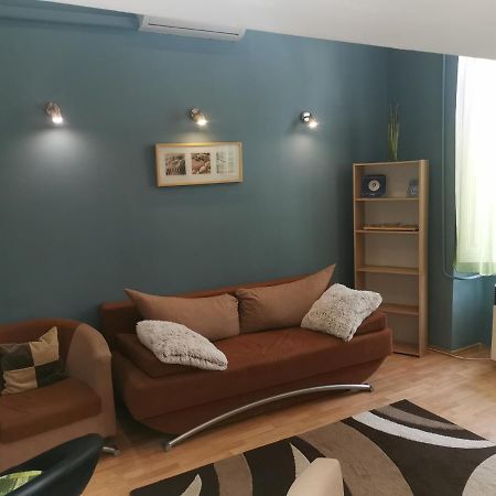 Galeria Apartman Szeged Buitenkant foto