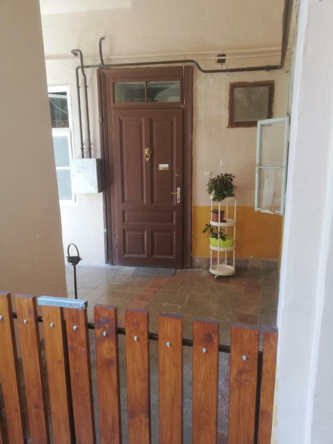Galeria Apartman Szeged Buitenkant foto